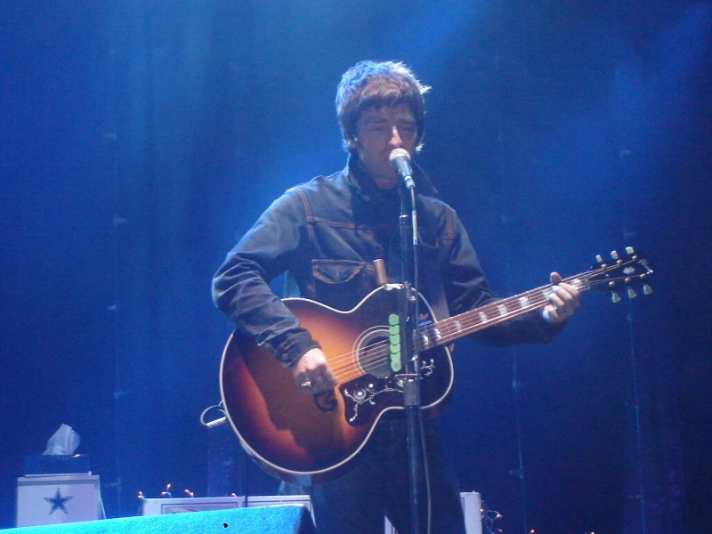Noel Gallagher zaśpiewa w Strefie Kibica
