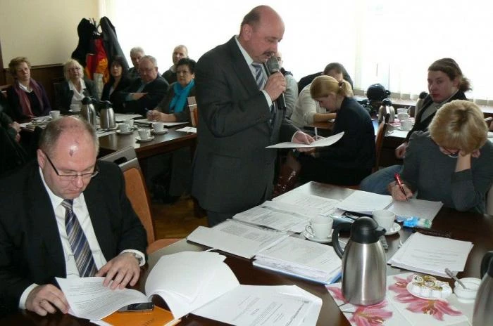 Gmina Wejherowo: Powstaje przychodnia i rada młodzieżowa