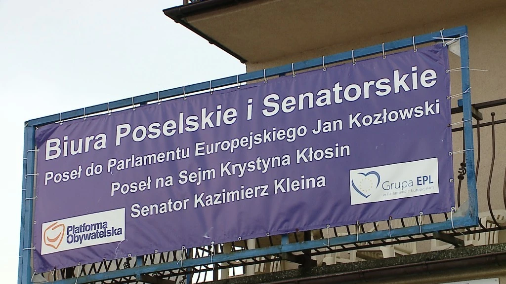 Kto rozwieszał faszystowskie plakaty w Rumi?