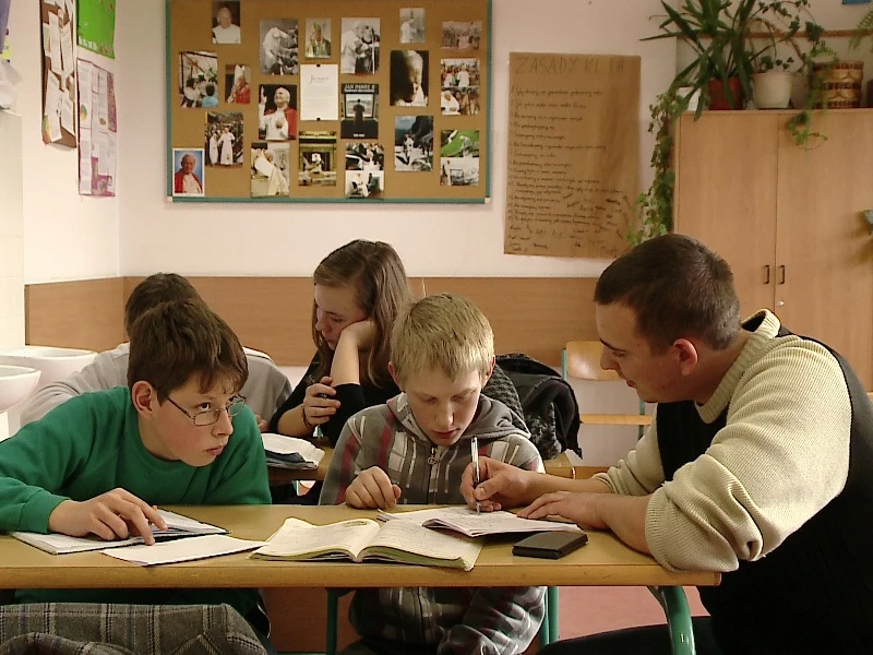 Pomagają w nauce za darmo