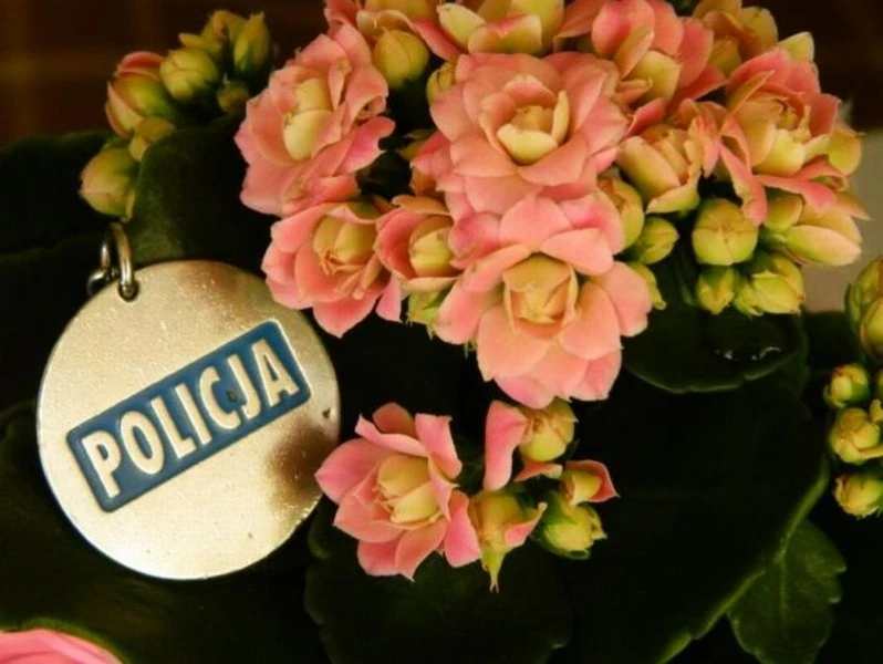 Wejherowska Policja na Dzień Kobiet