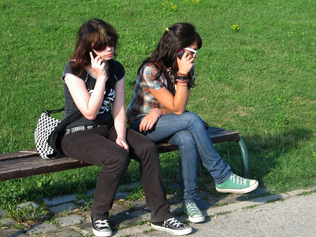 Dziś dzień bez komórki. Czy  potrafimy żyć bez telefonu?
