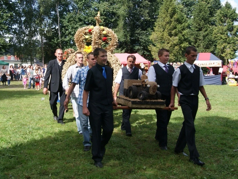 W Nowym Dworze gospodarze dziękowali za urodzaj