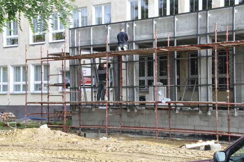 Trwa remont SP 6 w Rumi