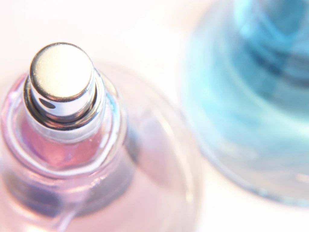 Władysławowo: Gruzin oskarżony o sprzedaż podrobionych perfum