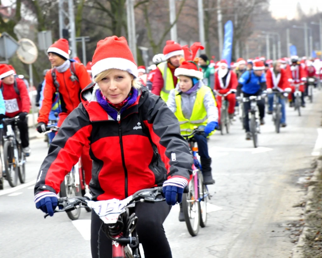 Mikołaje na rowerach - nowa zimowa tradycja? 