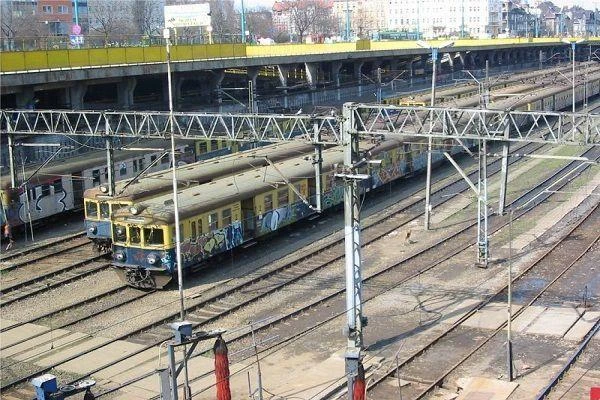 Poranna awaria SKM usunięta. Pociągi jeżdżą regularnie