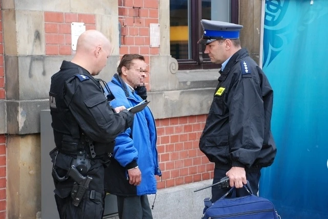 Alarm bombowy przed Dworcem Głównym w Gdańsku 