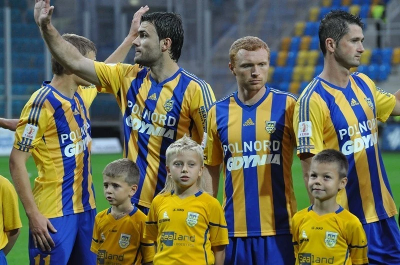 Zwycięstwo. Arka Gdynia w czołówce tabeli