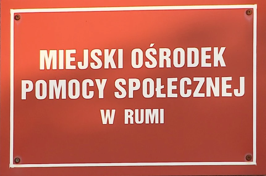 Rumski MOPS pomaga i apeluje o wsparcie dla pogorzelców