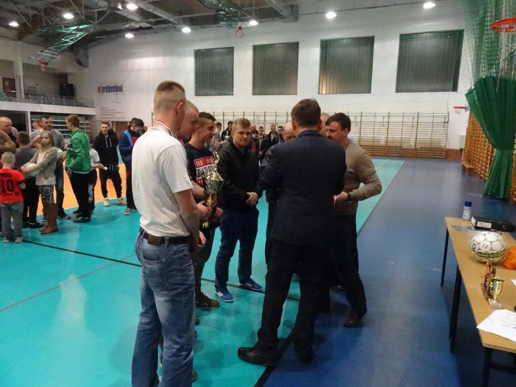 Zespół Luzino zwycięża w IX Luzińskiej Lidze Sołeckiej na hali