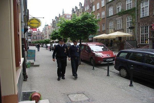 Zamiast strażnika miejskiego policjant metropolitalny?