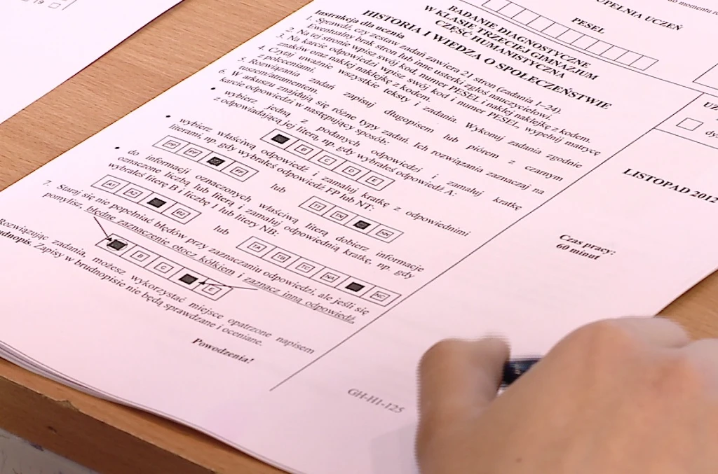 Gimnazjaliści piszą próbne testy. Sprawdź arkusze 