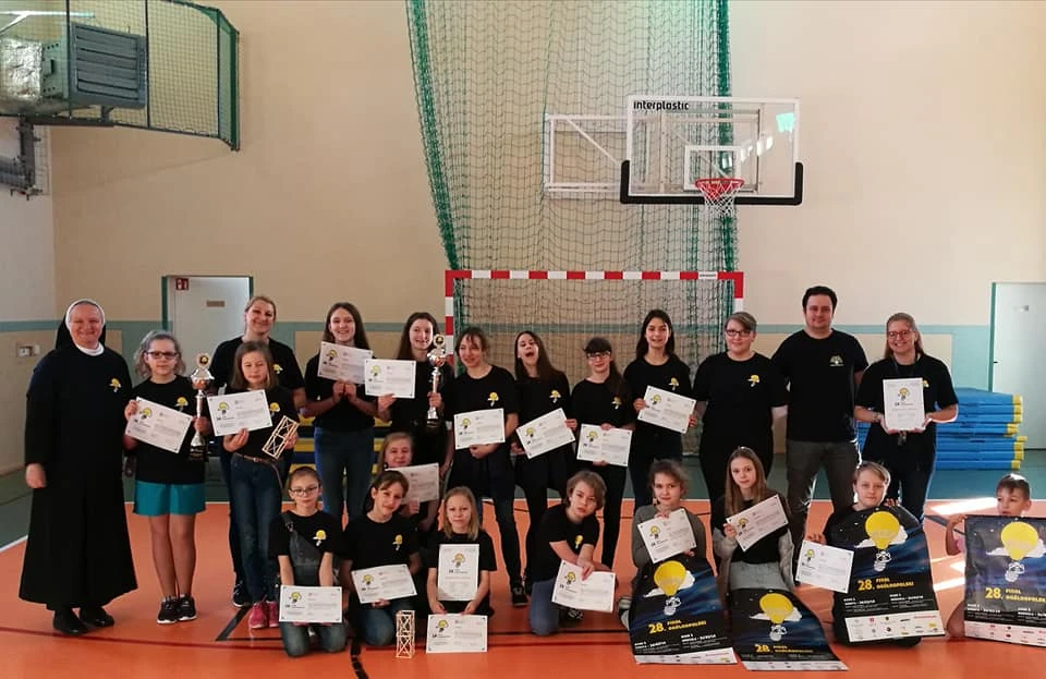 Ekipa ze Szkoły Podstawowej Sióstr Zmartwychwstanek w Wejherowie