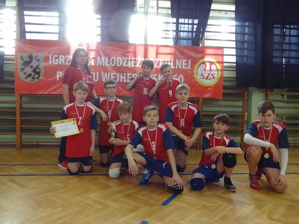 Mistrzostwa Powiatu Wejherowskiego Szkół Podstawowych  w Mini Piłce Siatkowej Chłopców