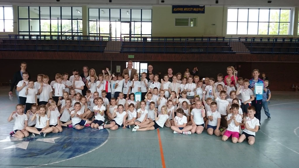 Wejherowo: Sztafety sprawnościowe klas II - III