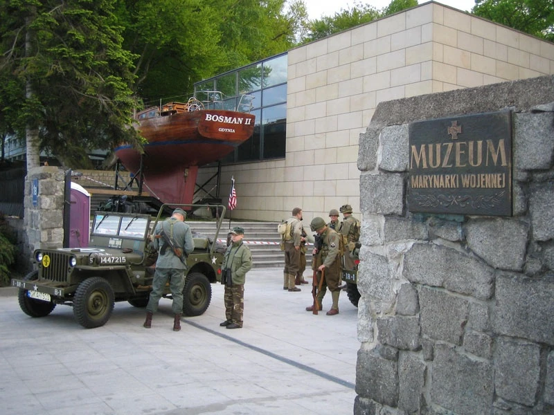 Nocna zabawa w Muzeum Marynarki Wojennej