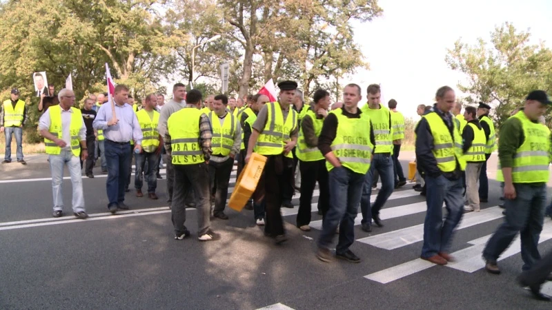 Rybacy protestowali blokując krajową szóstkę