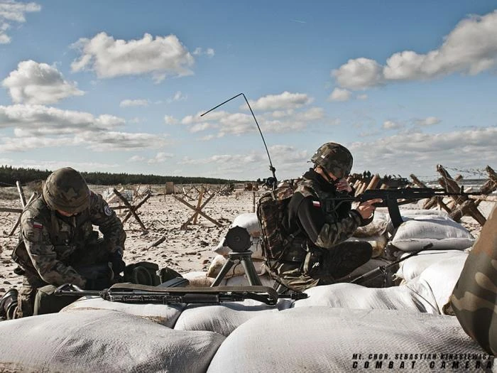 Anakonda 2010: udany desant wojsk Wislandii w Ustce