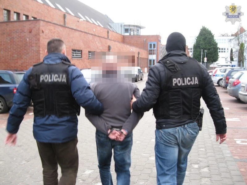 Policjanci odzyskali luksusowe BMW