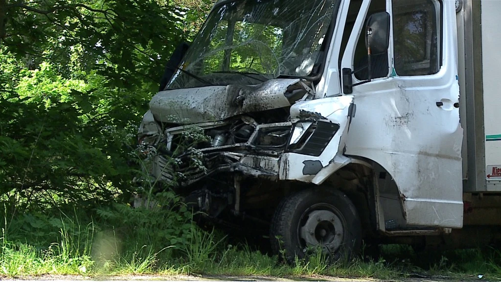 Zderzenie trzech samochodów dostawczych w Jastarni