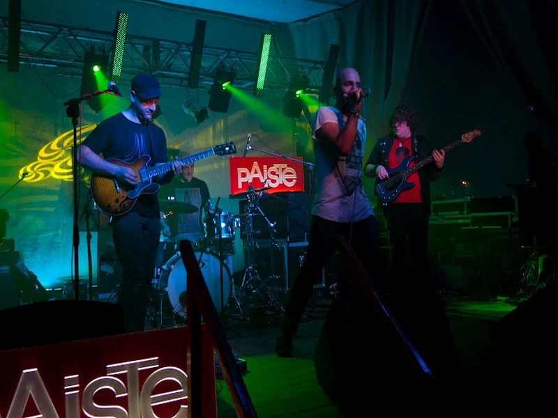 Australijski rock i Ludzie Mili w Uchu