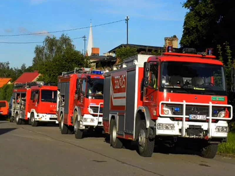 Palił się pustostan w Redzie