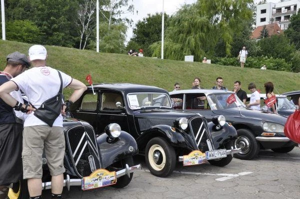 Gdynia pełna zabytkowych Citroënów