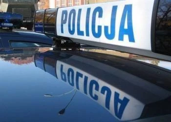 Puck: Wybili szybę. Grozi im 5 lat