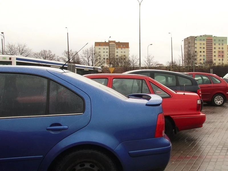 Zaparkuj i wsiądź do kolejki