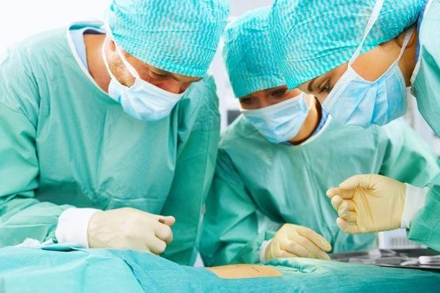 Nielegalne operacje w trzech pomorskich szpitalach