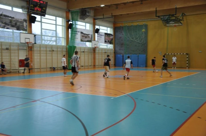 Nowa hala sportowa do remontu