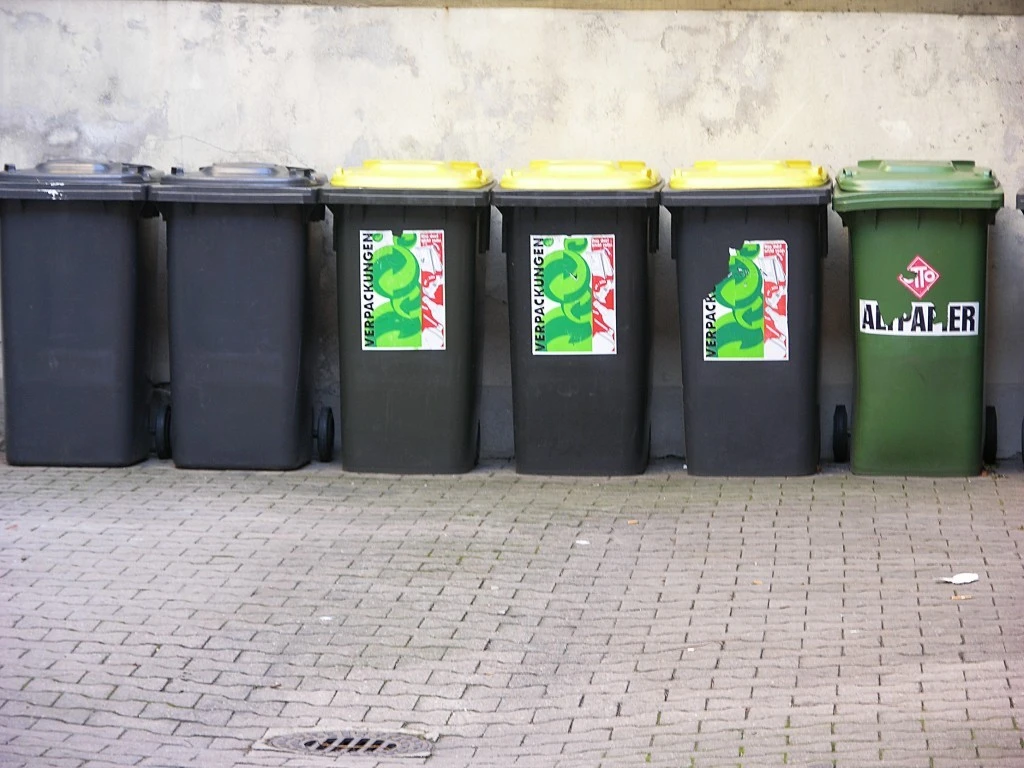 Uchwały śmieciowe przyjęte. Mniejsza stawka w Gdańsku