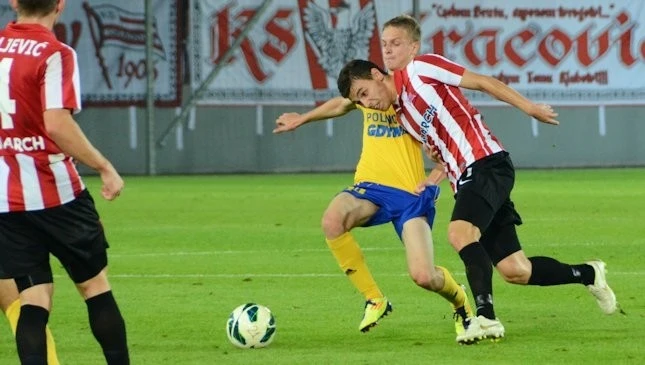 www.cracovia.pl