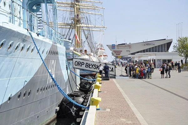 Gdynia: Nocne zwiedzanie muzeum ORP „Błyskawica”,