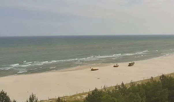 Kamera Nadmorski24.pl, widok na plażę w Dębkach/źródło: Nadmorski24.pl