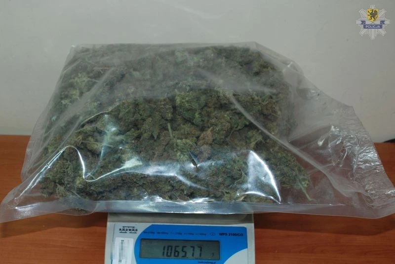 W bagażniku taksówkarza 4 kg marihuany