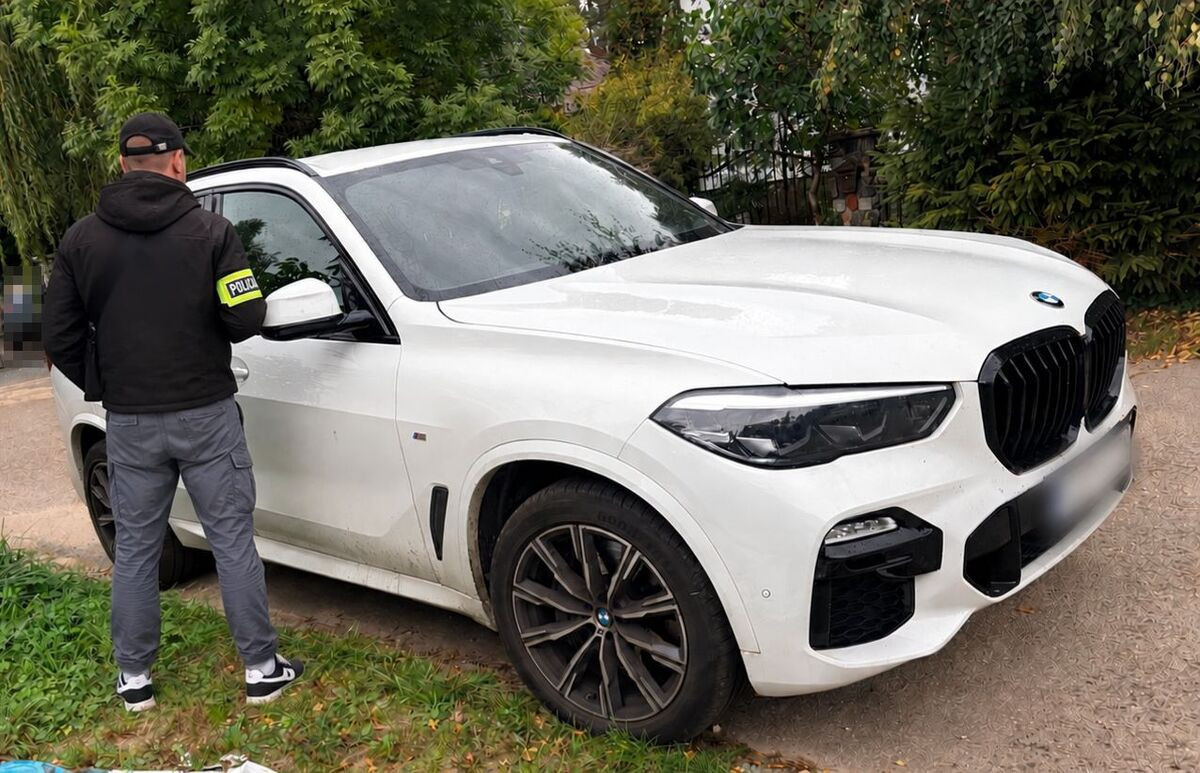 BMW X5 za 150 tysięcy złotych odnalezione w powiecie puckim