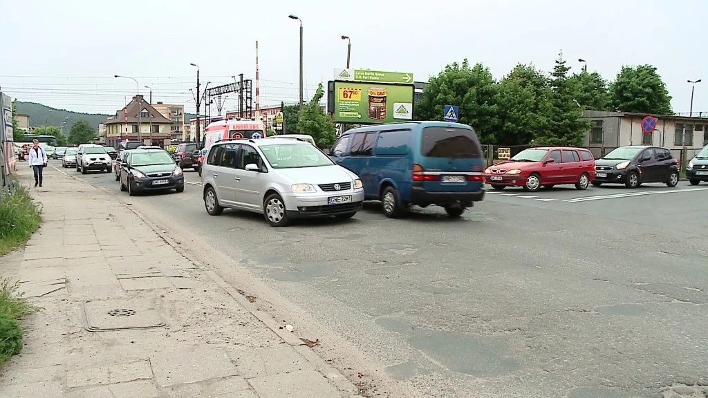 Rondo kosztem parkingu?
