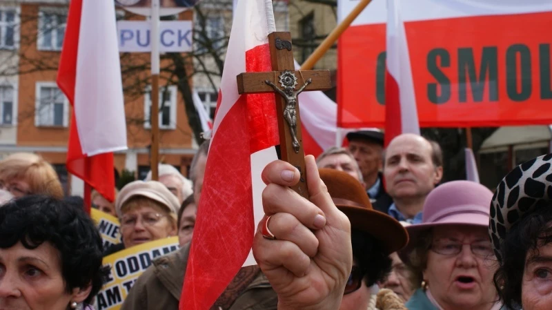 Około 6 tys. uczestników marszu w obronie TV Trwam